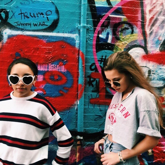 Meet your Posher, Sofia - Picture 3 of 4